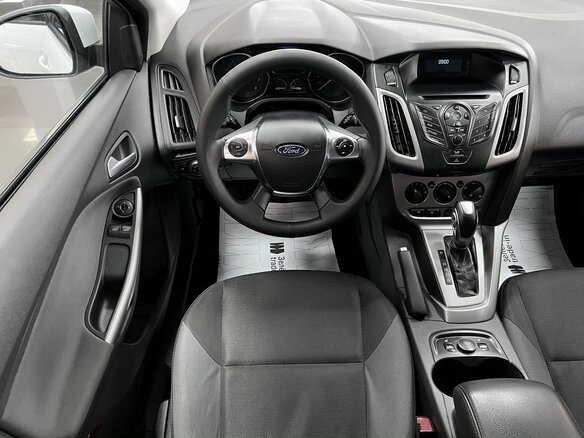 2013 Ford Focus III, белый, 750000 рублей - вид 10