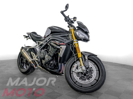 2022 Triumph Speed Triple, чёрный, 1225000 рублей, вид 5