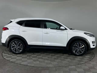 2019 Hyundai Tucson III Рестайлинг, белый, 2230000 рублей, вид 4
