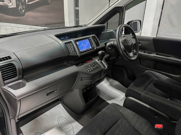 2011 Honda Stepwgn Spada IV, чёрный, 1350000 рублей - вид 15
