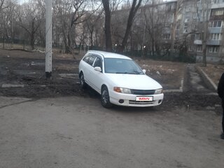 2001 Nissan AD II, белый, 180000 рублей, вид 1