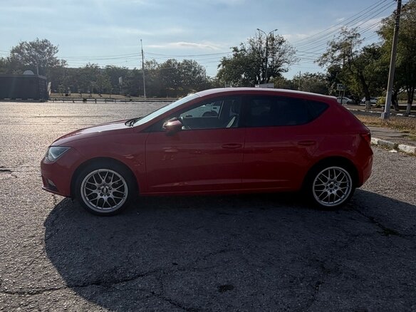 2013 SEAT Leon III, красный, 950000 рублей - вид 9