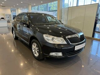 2013 Skoda Octavia II (A5) Рестайлинг, чёрный, 949000 рублей, вид 3