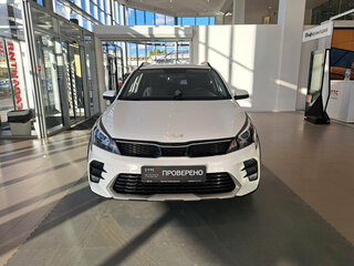 2022 Kia Rio X IV Рестайлинг, белый, 2053000 рублей, вид 2