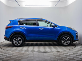 2020 Kia Sportage IV Рестайлинг, голубой, 2248000 рублей, вид 4