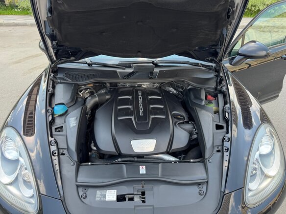 2012 Porsche Cayenne Diesel II (958), чёрный, 2590000 рублей - вид 23