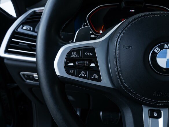 2021 BMW X6 40i III (G06), чёрный, 8380000 рублей - вид 19