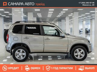 2016 Chevrolet Niva I Рестайлинг, бежевый, 573000 рублей, вид 5