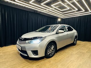 2014 Toyota Corolla XI (E160, E170, E180), серебристый, 1099999 рублей, вид 2