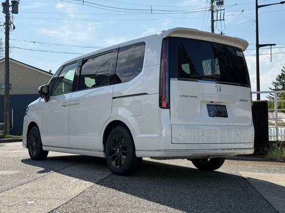 2024 Honda Stepwgn VI, белый, 2483911 рублей - вид 3