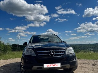 2011 Mercedes-Benz M-Класс 300 II (W164) Рестайлинг, чёрный, 1650000 рублей, вид 2