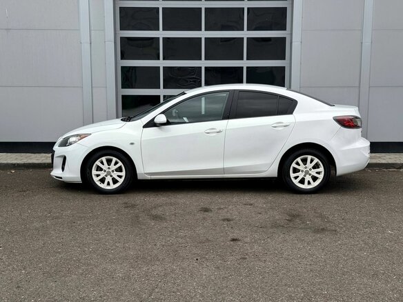 2013 Mazda 3 II (BL) Рестайлинг, белый - вид 1