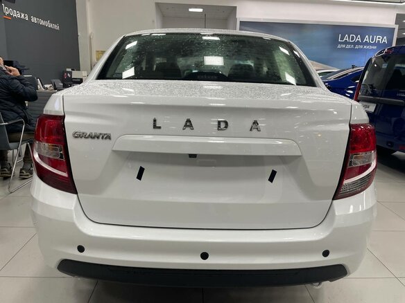 2026 Lada (ВАЗ) Granta I Рестайлинг, белый, 1188000 рублей - вид 3