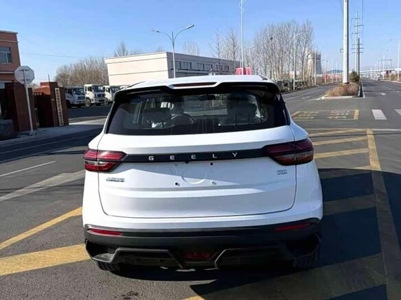 2026 Geely Coolray I Рестайлинг 2, белый - вид 5