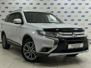 2017 Mitsubishi Outlander III Рестайлинг 2, белый, 1750000 рублей, вид 2