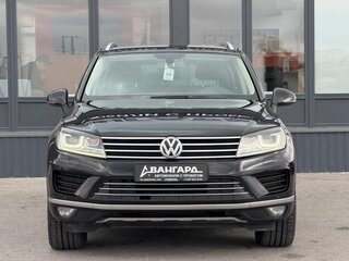 2016 Volkswagen Touareg II Рестайлинг, чёрный, 2350000 рублей, вид 2