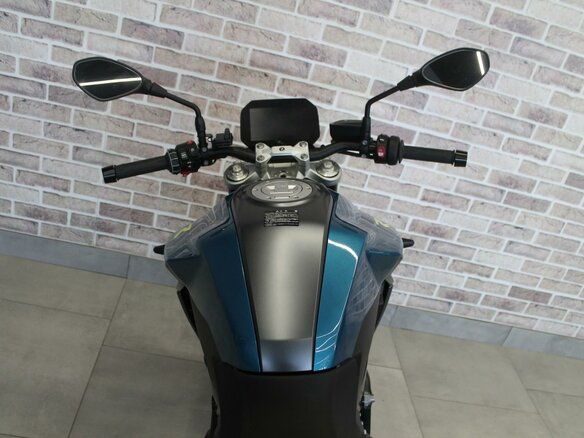 2025 BMW F 900 R, зелёный, 1165000 рублей - вид 6