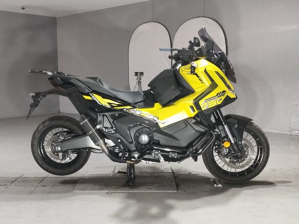 2025 Honda X-ADV, жёлтый, 2023000 рублей