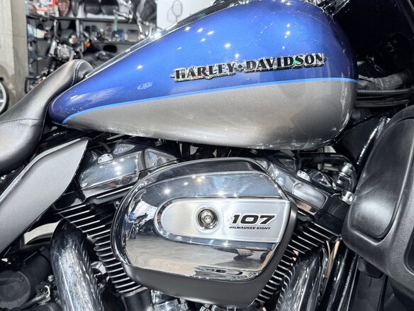 2017 Harley-Davidson Electra Glide, серебристый, 1799000 рублей - вид 39