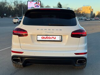 2016 Porsche Cayenne II Рестайлинг (958), белый, 3300000 рублей, вид 5