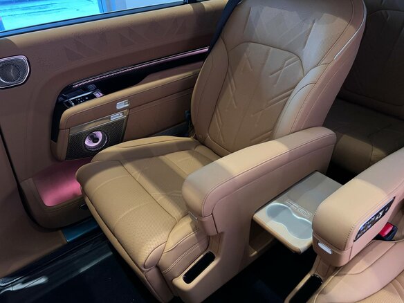 2026 Zeekr 9X 55 kWh (до 3.5 т), чёрный, 12890000 рублей - вид 18
