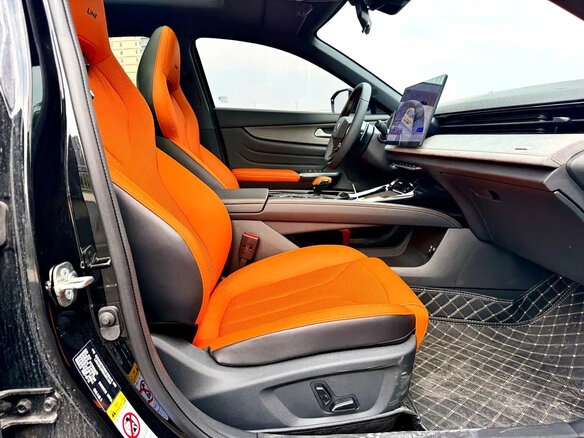 2025 Changan UNI-V I Рестайлинг 2, чёрный, 3370000 рублей - вид 8