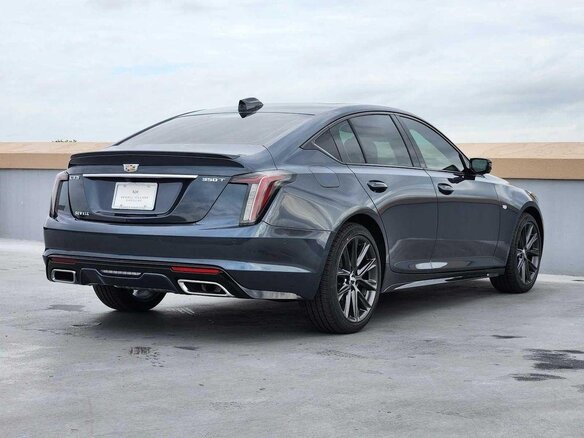 2026 Cadillac CT5 I Рестайлинг, серый, 7564339 рублей - вид 15