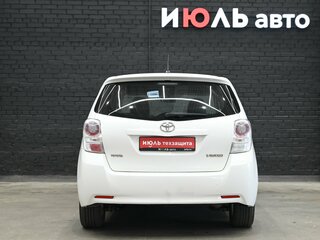 2011 Toyota Verso I, белый, 1030000 рублей, вид 5