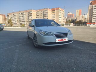 2010 Hyundai Elantra IV (HD), белый, 630000 рублей, вид 2
