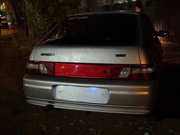 2004 Lada (ВАЗ) 2112, серебристый, 70000 рублей - вид 2