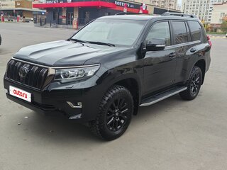 2019 Toyota Land Cruiser Prado 150 Series Рестайлинг 2, чёрный, 6000000 рублей, вид 1