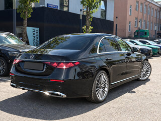 2026 Mercedes-Benz S-Класс 450 d Long 4MATIC VII (W223) Рестайлинг, чёрный, 23990000 рублей, вид 4