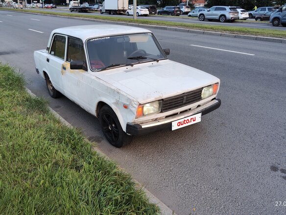 2010 Lada (ВАЗ) 2105, белый, 80500 рублей - вид 6