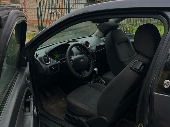 2008 Ford Fiesta Mk5, серый, 290000 рублей - вид 4