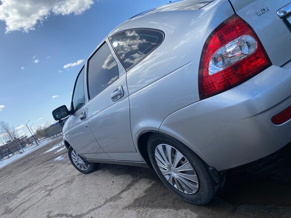 2011 Lada (ВАЗ) Priora I, серебристый, 280000 рублей - вид 4