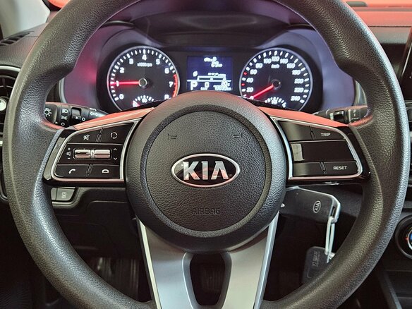 2020 Kia Cerato IV, серебристый - вид 11