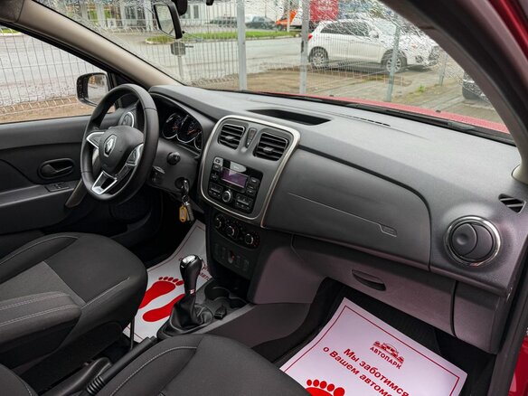 2020 Renault Sandero Stepway II Рестайлинг, красный - вид 12