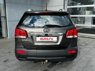 2011 Kia Sorento II, бежевый, 920000 рублей, вид 5