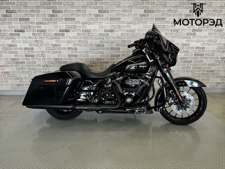 2017 Harley-Davidson Street Glide, чёрный, 1695000 рублей, вид 1