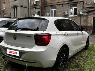 2012 BMW 1 серии 118i II (F20/F21), белый, 1150000 рублей, вид 5