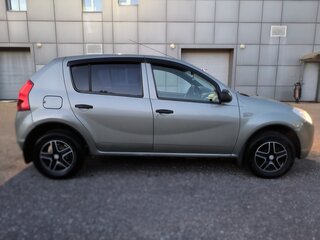 2011 Renault Sandero I, бежевый, 325000 рублей, вид 3
