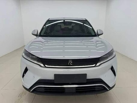2026 BYD Yuan Up 45.12 kWh, серебристый, 2250000 рублей, вид 2