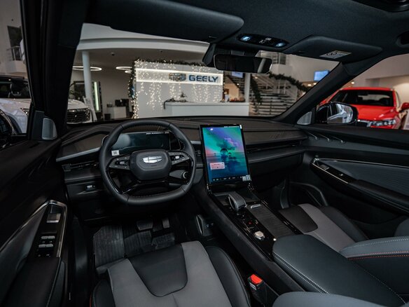 2026 Geely Cityray, серый, 3259990 рублей - вид 10