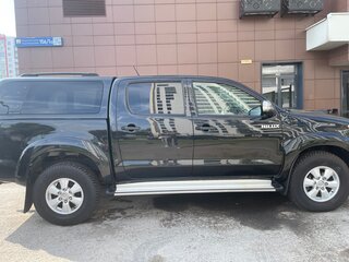 2013 Toyota Hilux VII Рестайлинг, чёрный, 1900000 рублей, вид 2