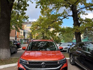 2021 Volkswagen Taos I, оранжевый, 2700000 рублей, вид 3