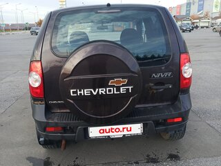 2011 Chevrolet Niva I Рестайлинг, коричневый, 295000 рублей, вид 3