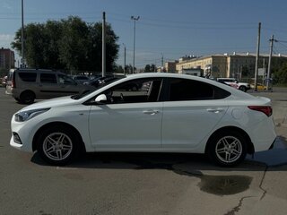 2017 Hyundai Solaris II, белый, 1250000 рублей, вид 4