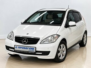 2012 Mercedes-Benz A-Класс 180 II (W169) Рестайлинг, белый, 620000 рублей, вид 1