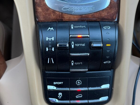 2010 Porsche Cayenne Turbo II (958), чёрный - вид 20