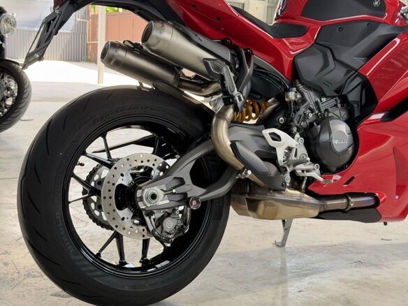 2025 Ducati Panigale V2, красный, 1999999 рублей - вид 13